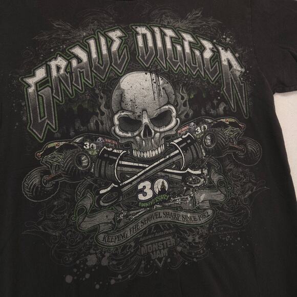 Grave Digger Monster Truck Graphic Short Sleeve Crew Neck Shirt Men Size L Black - Picture 4 of 9